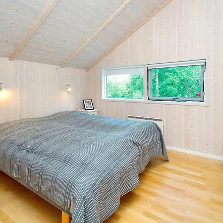 5 Star In Asnaes-by Traum *